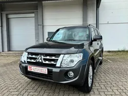 Grau Gebraucht 2012 Mitsubishi Pajero Invite SUV | 15.490 € (Fairer Preis)