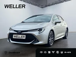 Silber Gebraucht 2021 Toyota Corolla Team Limousine | 22.950 € (Fairer Preis)