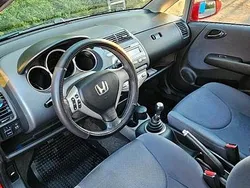 Rot Gebraucht 2006 Honda Jazz Kleinwagen | 1.990 €