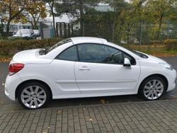 Weiß Gebraucht 2013 Peugeot 207 CC Cabrio | 5.900 € (Fairer Preis)
