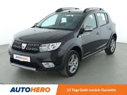 Schwarz Gebraucht 2019 Dacia Sandero Essentiel Kleinwagen | 11.400 € (Etwas zu teuer)