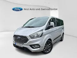 Silber Gebraucht 2020 Ford Tourneo Kombi | 26.480 € (Guter Preis)