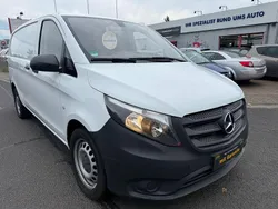 Weiß Gebraucht 2019 Mercedes Vito Van / Kleinbus | 12.999 €
