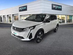 Weiß Gebraucht 2022 Peugeot 5008 Allure Van / Kleinbus | 28.490 € (Fairer Preis)