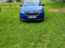Blau Gebraucht 2019 Skoda Fabia Limousine | 9.000 € (Fairer Preis)
