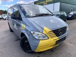 Weiß Gebraucht 2008 Mercedes Vito Van / Kleinbus | 4.990 € (Fairer Preis)