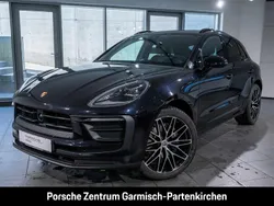 Schwarz Gebraucht 2023 Porsche Macan SUV | 75.890 € (Teuer)