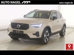 Sand dune / Gebraucht 2024 Volvo XC40 Plus SUV | 34.900 € (Guter Preis)
