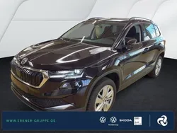Schwarzmagic perleffekt Gebraucht 2024 Skoda Karoq Selection SUV | 33.499 € (Fairer Preis)