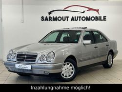 Silber Gebraucht 1998 Mercedes E240 Elegance Limousine | 11.890 €