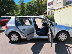 Silber Gebraucht 2004 VW Golf V Limousine | 4.300 € (Fairer Preis)