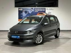 Grau Gebraucht 2018 VW Touran Comfortline Van / Kleinbus | 19.999 € (Superpreis)