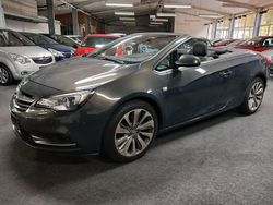 Grau Gebraucht 2016 Opel Cascada Innovation Cabrio | 8.880 € (Fairer Preis)