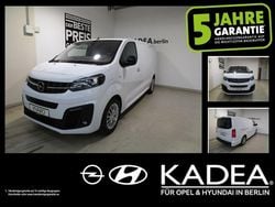 Weiss Gebraucht 2023 Opel Vivaro-e Combi Van | 36.990 € (Teuer)