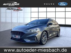 Grau Gebraucht 2021 Ford Focus ST-Line X Limousine | 17.890 € (Etwas zu teuer)