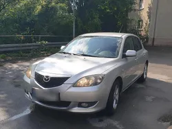 Grau Gebraucht 2005 Mazda 3 Kleinwagen | 2.500 € (Fairer Preis)
