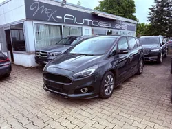 Grün Gebraucht 2018 Ford S-MAX ST-Line Van / Kleinbus | 9.990 € (Superpreis)