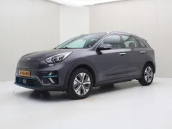 Grau Gebraucht 2020 Kia e-Niro 2 SUV | 17.700 € (Fairer Preis)