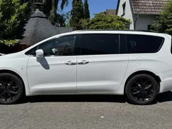 Weiß Gebraucht 2020 Chrysler Pacifica Touring SUV | 28.500 € (Superpreis)