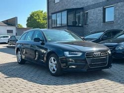 Schwarz Gebraucht 2012 Audi A4 Ambiente Kombi | 5.990 € (Superpreis)