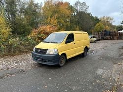 Gelb Gebraucht 2008 Toyota HiAce Van | 4.900 € (Guter Preis)