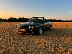 Schwarz Gebraucht 1991 BMW 320 Cabriolet M Sport Cabrio | 20.500 €