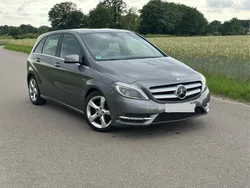 Grau Gebraucht 2012 Mercedes B180 Sport Van / Kleinbus | 3.550 €