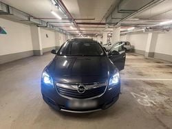 Grau Gebraucht 2016 Opel Insignia Sport Kombi | 11.100 € (Etwas zu teuer)