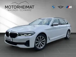 Weiß Gebraucht 2023 BMW 520 Kombi | 39.900 € (Fairer Preis)