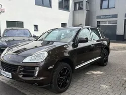 Braun Gebraucht 2009 Porsche Cayenne SUV | 9.990 € (Fairer Preis)