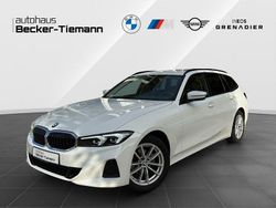 Weiß Gebraucht 2023 BMW 318 Kombi | 28.901 € (Fairer Preis)