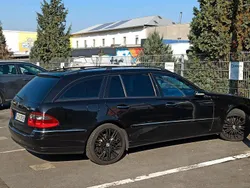 Schwarz Gebraucht 2007 Mercedes E320 Avantgarde Kombi | 5.000 € (Fairer Preis)