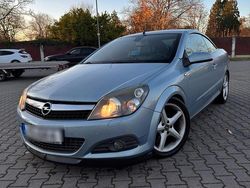 Blau Gebraucht 2006 Opel Astra Cabriolet Cabrio | 1.800 € (Guter Preis)