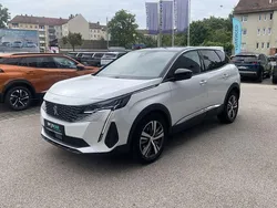 Weiß Gebraucht 2023 Peugeot 3008 Allure SUV | 23.990 € (Superpreis)
