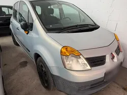 Silber Gebraucht 2005 Renault Modus Van / Kleinbus | 500 € (Superpreis)