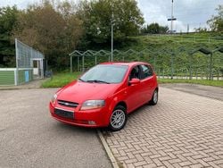 Rot Gebraucht 2005 Chevrolet Captiva SUV | 1.999 €