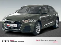 Distriktgrün metallic Gebraucht 2024 Audi A1 Sportback Advanced Plus Kleinwagen | 24.240 € (Guter Preis)