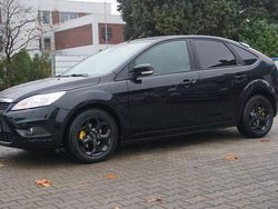 Schwarz Gebraucht 2010 Ford Focus Viva Limousine | 4.999 € (Teuer)
