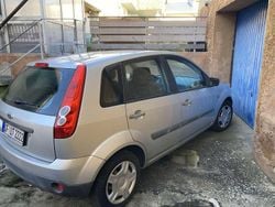 Silber Gebraucht 2005 Ford Fiesta Kleinwagen | 1.400 € (Guter Preis)