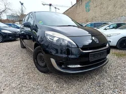 Schwarz Gebraucht 2012 Renault Scénic III Dynamique Van / Kleinbus | 2.750 € (Superpreis)