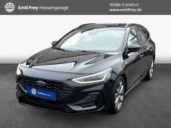 Agate black metallic Gebraucht 2023 Ford Focus ST-Line Kombi | 24.550 € (Guter Preis)
