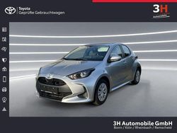 Silber Gebraucht 2024 Toyota Yaris Comfort Kleinwagen | 15.989 € (Fairer Preis)