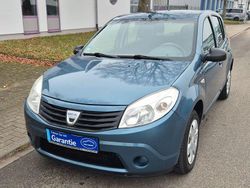 Blau Gebraucht 2009 Dacia Sandero Ambiance Limousine | 2.888 € (Teuer)