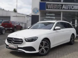 Weiß Gebraucht 2021 Mercedes E220 Limousine | 25.990 € (Superpreis)