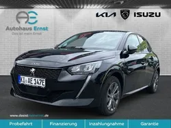 Schwarz Gebraucht 2023 Peugeot e-208 Allure Kleinwagen | 22.990 € (Etwas zu teuer)