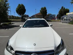 Weiß Gebraucht 2015 Mercedes E200 Avantgarde Limousine | 23.850 €