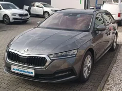 Graphit grau metallic Gebraucht 2024 Skoda Octavia Selection Kombi | 31.900 € (Fairer Preis)