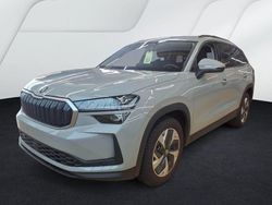 Steelgrau Gebraucht 2025 Skoda Kodiaq Selection SUV | 44.885 € (Guter Preis)