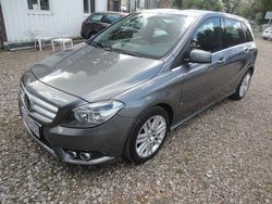 Grau Gebraucht 2014 Mercedes 180 Limousine | 7.200 € (Superpreis)