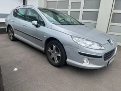 Silber Gebraucht 2009 Peugeot 407 Kombi | 2.285 €